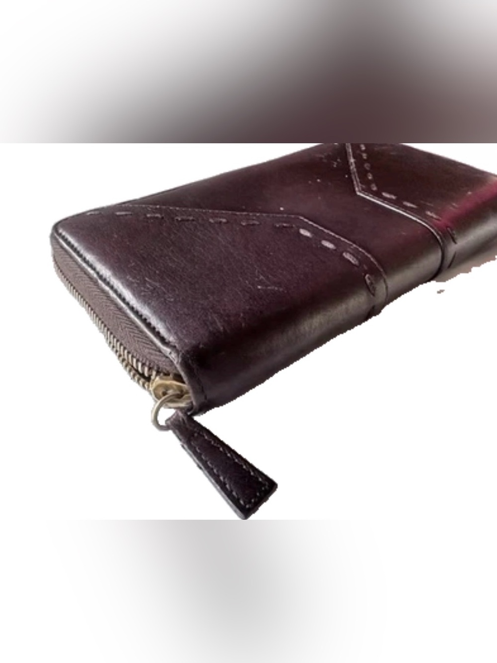 Yves Saint Laurent Muse round zipper wallet in burgundy leather - Picture 6 of 12